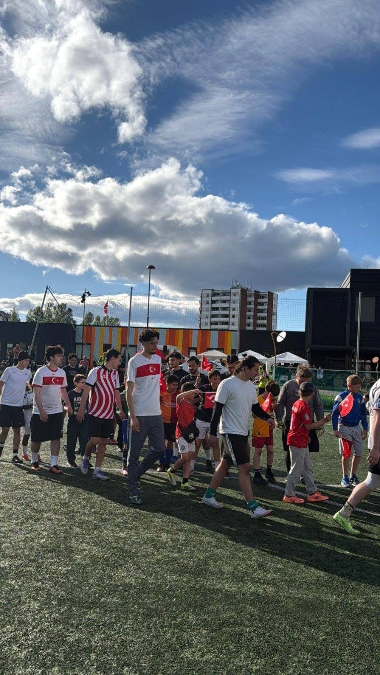 Fotballturnering - Atatürk-minnedag bilde 4