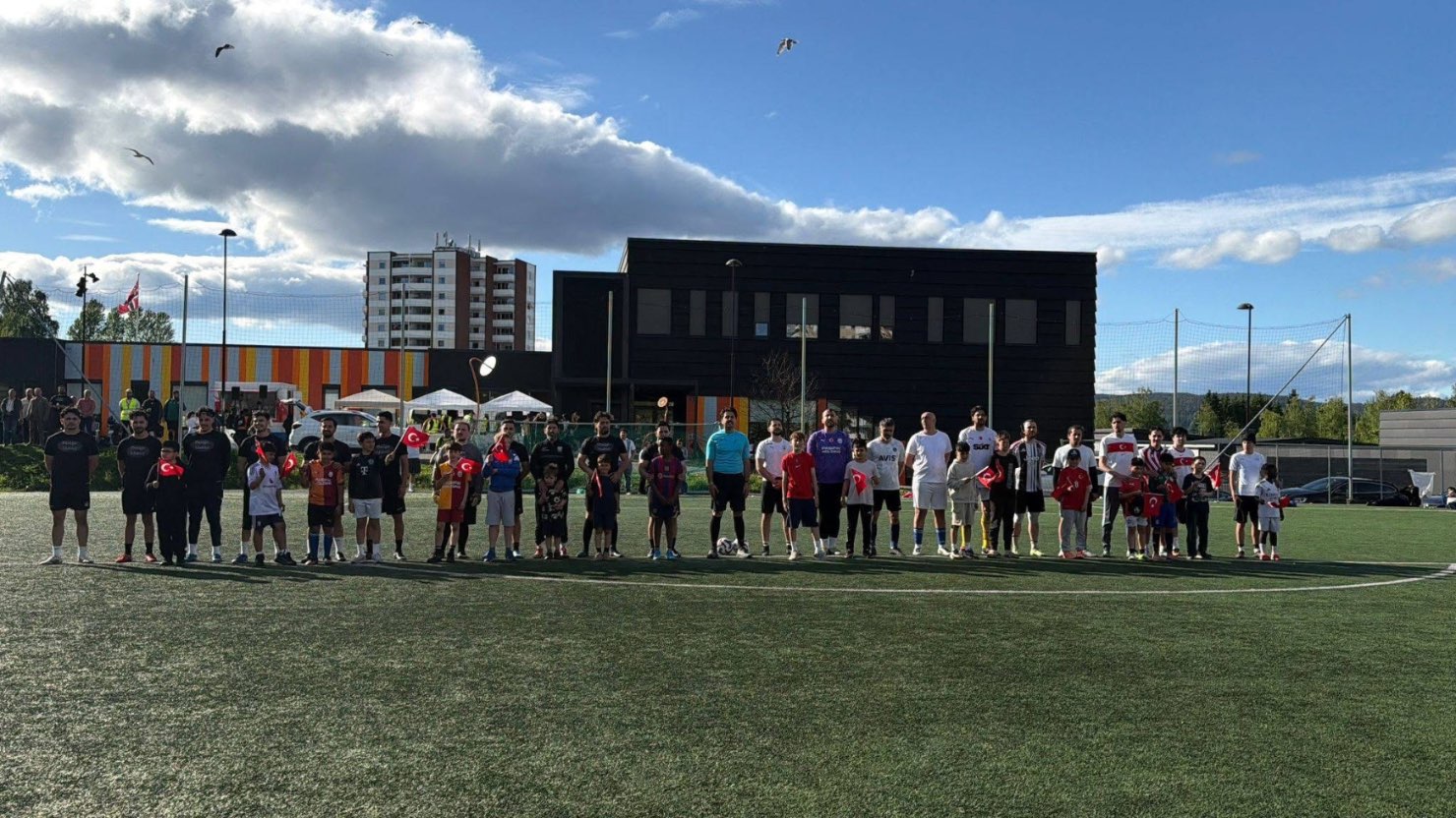 Fotballturnering - Atatürk-minnedag bilde 5